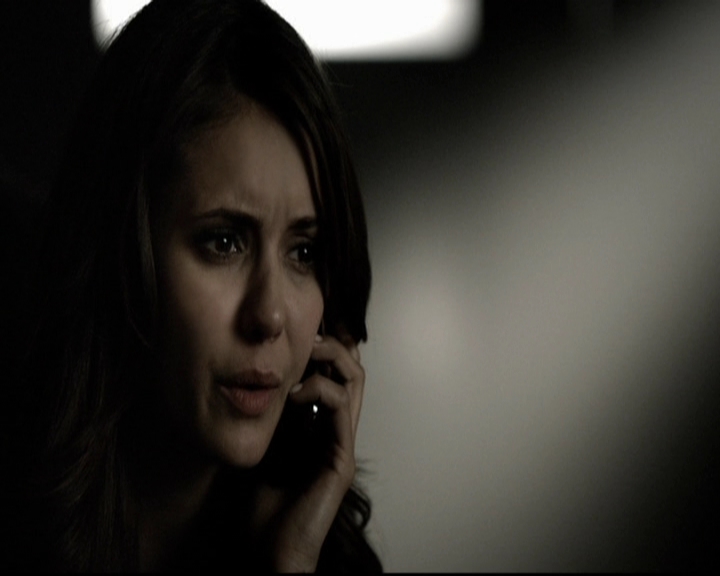 VampireDiariesWorld-dot-org_5x16WhileYouWereSleeping1242.jpg