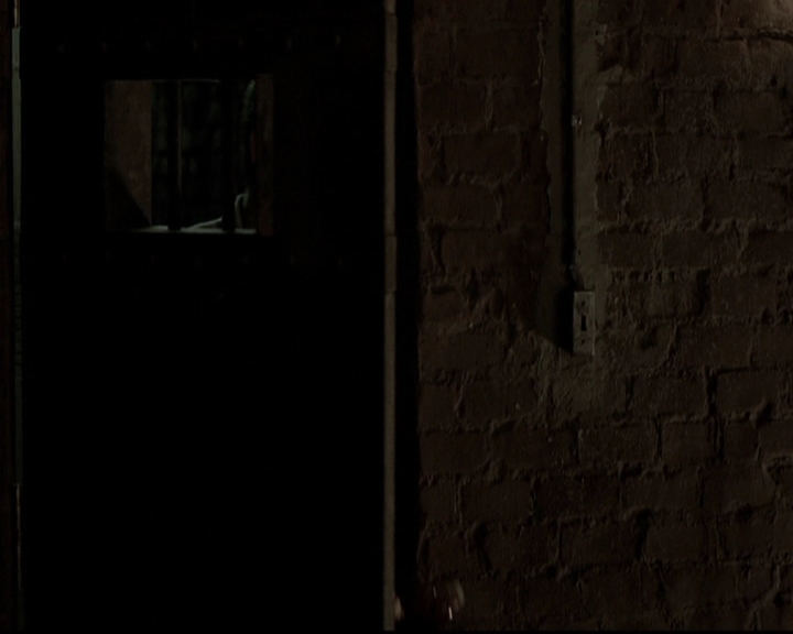 VampireDiariesWorld-dot-org_5x16WhileYouWereSleeping1246.jpg