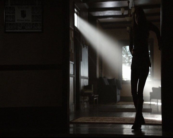 VampireDiariesWorld-dot-org_5x16WhileYouWereSleeping1321.jpg