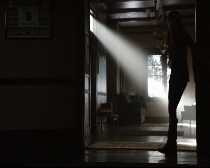 VampireDiariesWorld-dot-org_5x16WhileYouWereSleeping1322.jpg