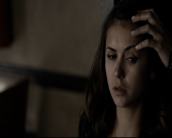 VampireDiariesWorld-dot-org_5x16WhileYouWereSleeping1327.jpg