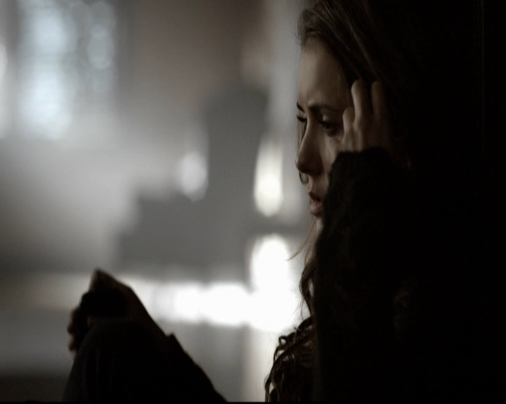 VampireDiariesWorld-dot-org_5x16WhileYouWereSleeping1330.jpg
