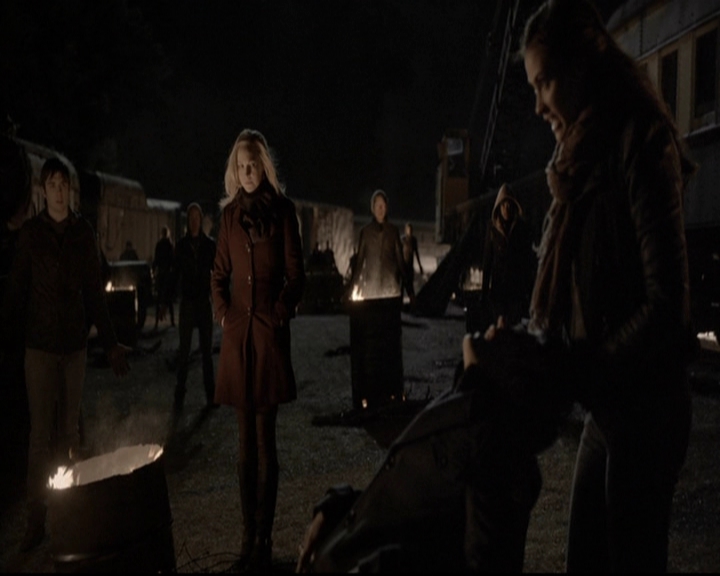 VampireDiariesWorld-dot-org_5x16WhileYouWereSleeping1809.jpg