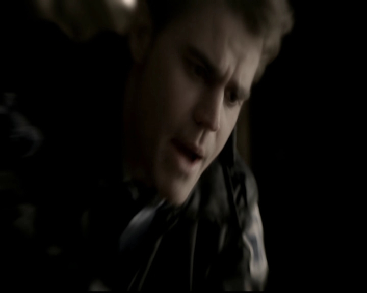 VampireDiariesWorld-dot-org_5x16WhileYouWereSleeping1824.jpg