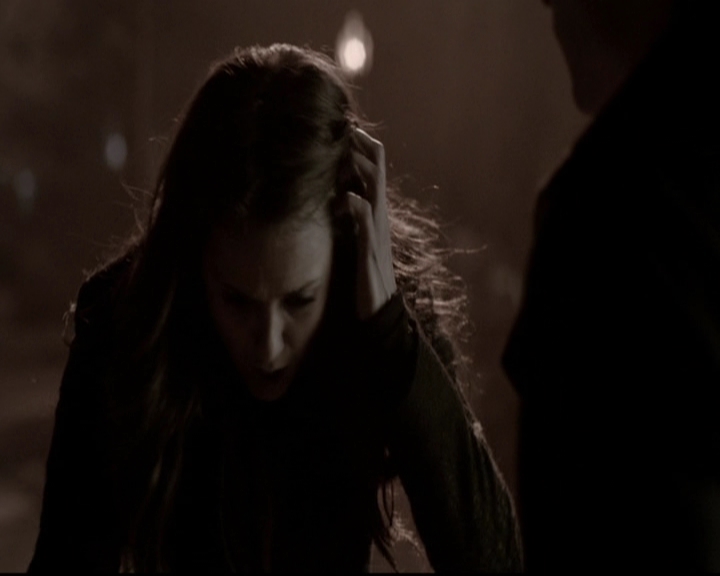 VampireDiariesWorld-dot-org_5x16WhileYouWereSleeping1942.jpg