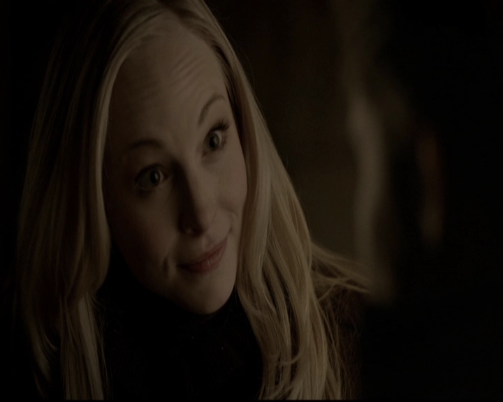 VampireDiariesWorld-dot-org_5x16WhileYouWereSleeping2107.jpg