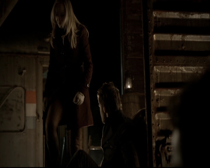 VampireDiariesWorld-dot-org_5x16WhileYouWereSleeping2119.jpg