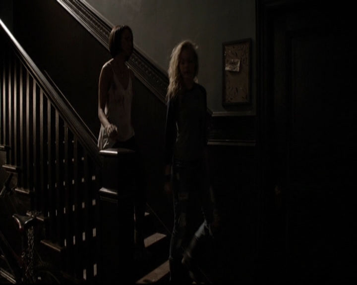 VampireDiariesWorld-dot-org_5x16WhileYouWereSleeping2131.jpg