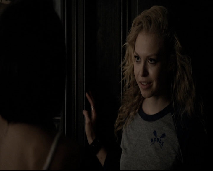 VampireDiariesWorld-dot-org_5x16WhileYouWereSleeping2135.jpg