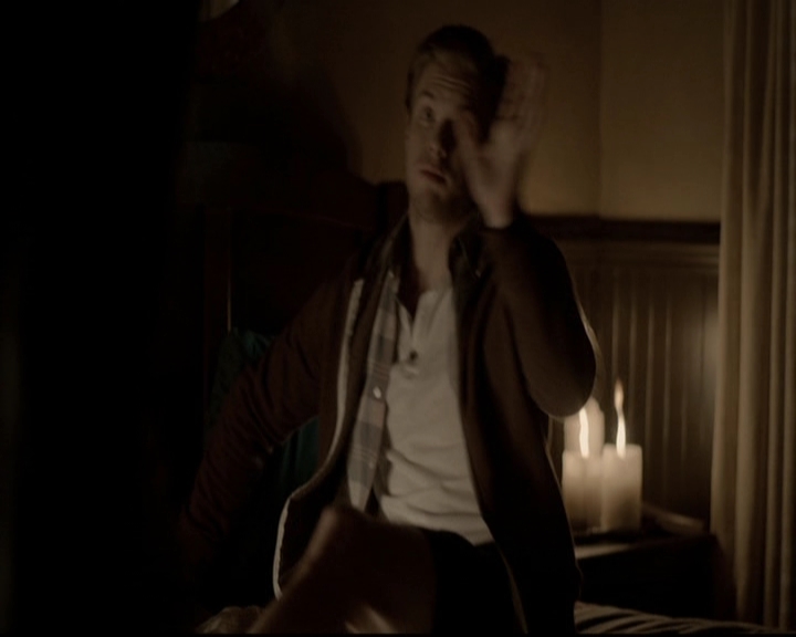 VampireDiariesWorld-dot-org_5x16WhileYouWereSleeping2167.jpg