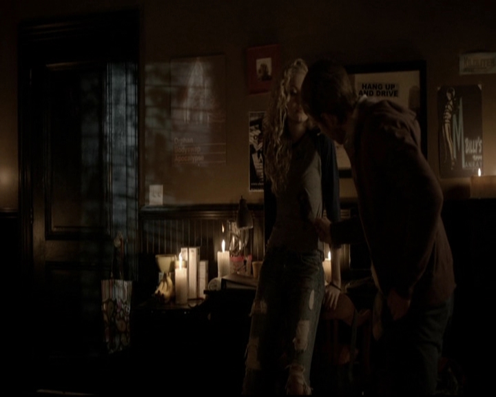 VampireDiariesWorld-dot-org_5x16WhileYouWereSleeping2171.jpg