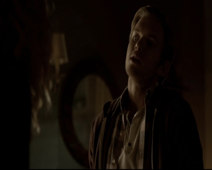 VampireDiariesWorld-dot-org_5x16WhileYouWereSleeping2172.jpg