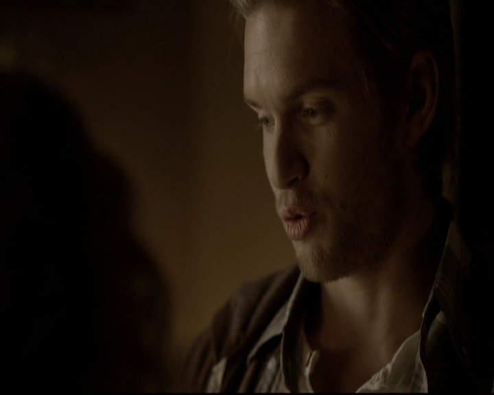 VampireDiariesWorld-dot-org_5x16WhileYouWereSleeping2185.jpg