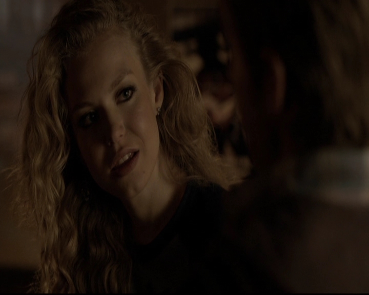 VampireDiariesWorld-dot-org_5x16WhileYouWereSleeping2187.jpg