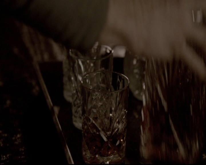 VampireDiariesWorld-dot-org_5x16WhileYouWereSleeping2192.jpg