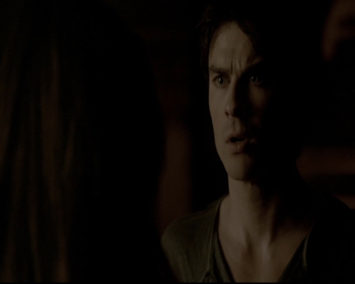 VampireDiariesWorld-dot-org_5x16WhileYouWereSleeping2287.jpg