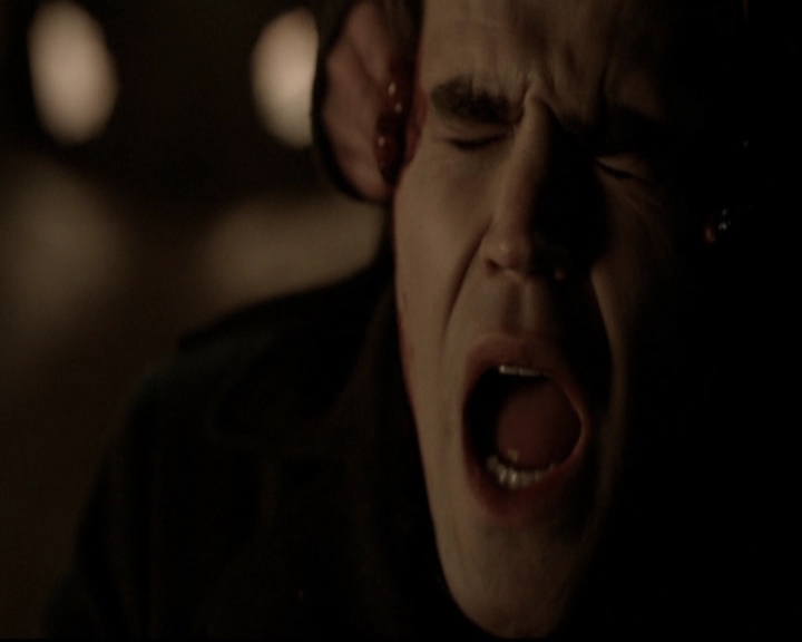 VampireDiariesWorld-dot-org_5x17RescueMe0049.jpg