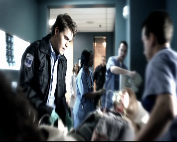 VampireDiariesWorld-dot-org_5x17RescueMe0072.jpg