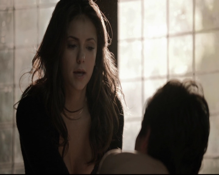 VampireDiariesWorld-dot-org_5x17RescueMe0155.jpg