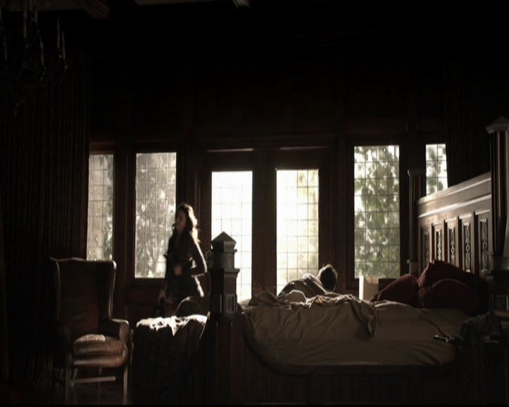 VampireDiariesWorld-dot-org_5x17RescueMe0165.jpg