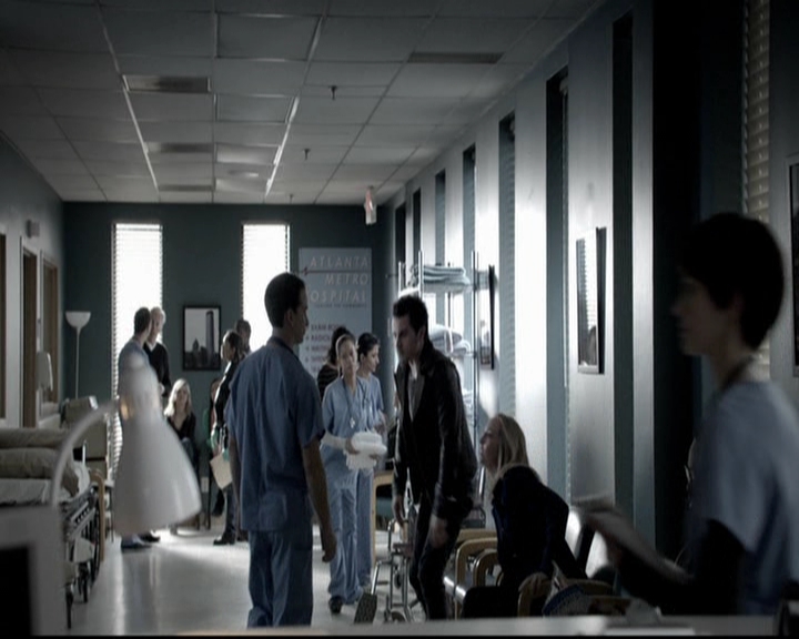 VampireDiariesWorld-dot-org_5x17RescueMe0547.jpg