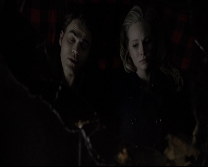 VampireDiariesWorld-dot-org_5x17RescueMe1931.jpg