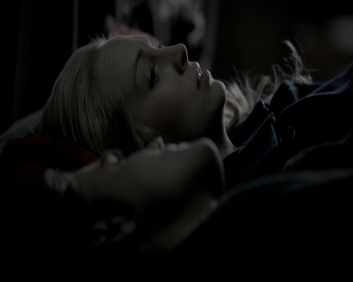 VampireDiariesWorld-dot-org_5x17RescueMe1938.jpg