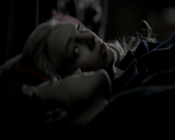 VampireDiariesWorld-dot-org_5x17RescueMe1939.jpg