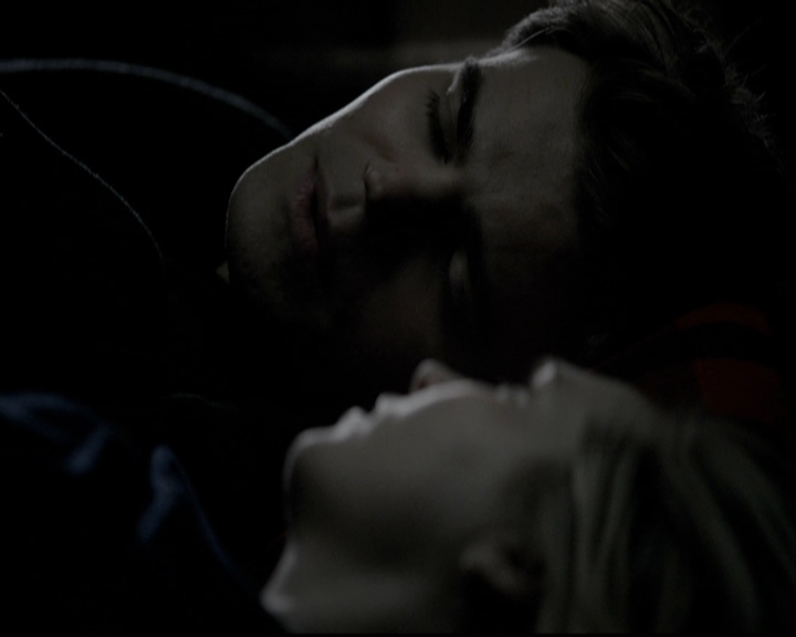 VampireDiariesWorld-dot-org_5x17RescueMe1940.jpg