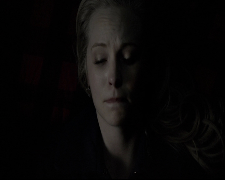 VampireDiariesWorld-dot-org_5x17RescueMe1947.jpg