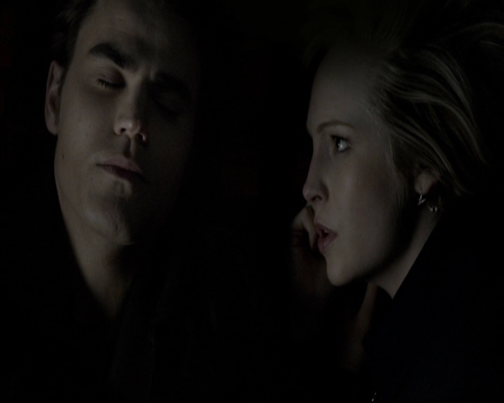 VampireDiariesWorld-dot-org_5x17RescueMe2001.jpg