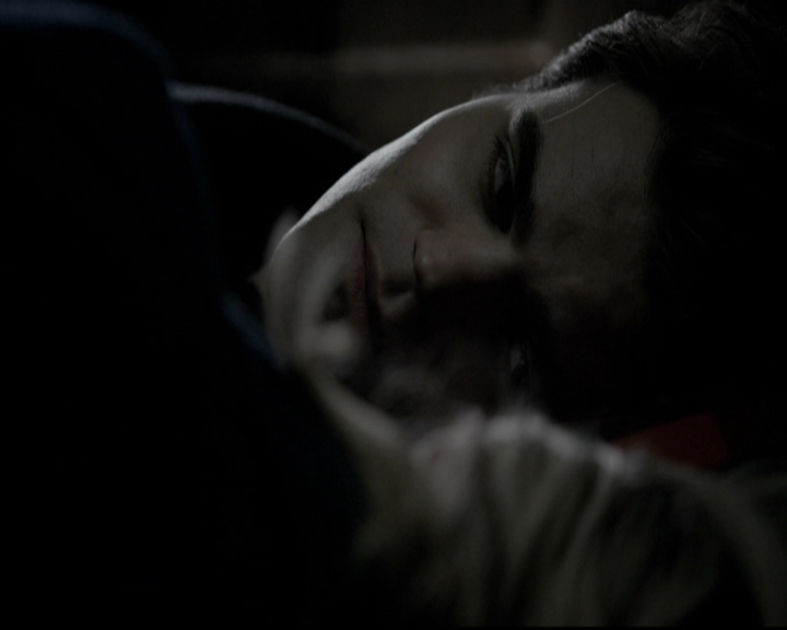 VampireDiariesWorld-dot-org_5x17RescueMe2027.jpg