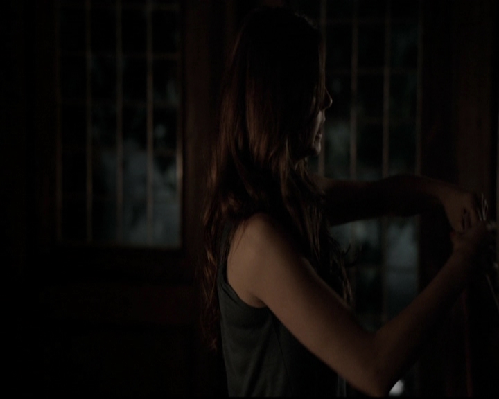 VampireDiariesWorld-dot-org_5x17RescueMe2065.jpg