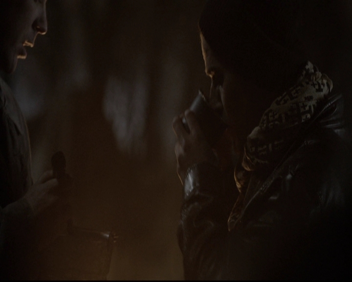 VampireDiariesWorld-dot-org_5x17RescueMe2196.jpg
