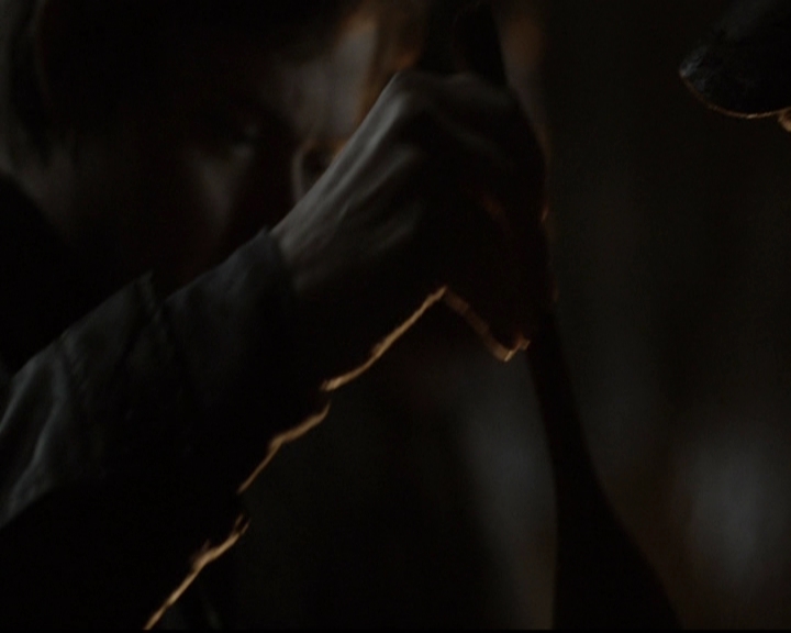 VampireDiariesWorld-dot-org_5x17RescueMe2198.jpg
