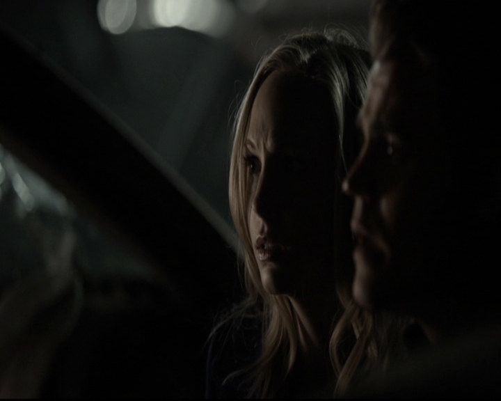 VampireDiariesWorld-dot-org_5x17RescueMe2202.jpg