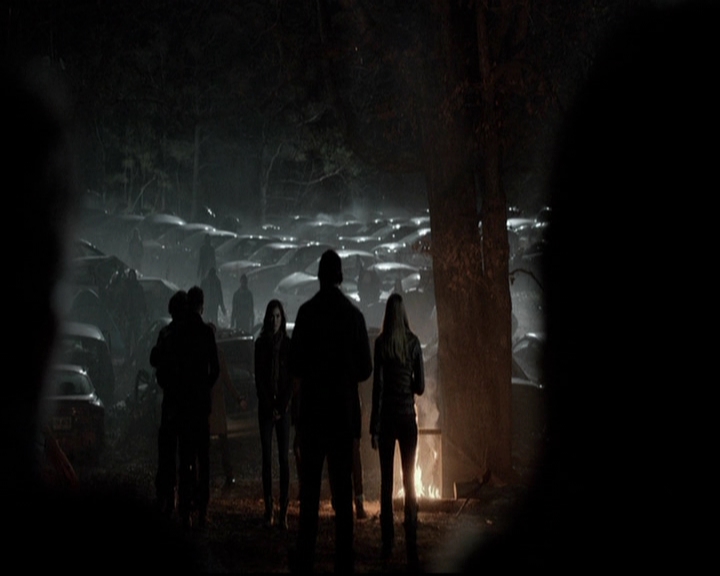 VampireDiariesWorld-dot-org_5x17RescueMe2203.jpg