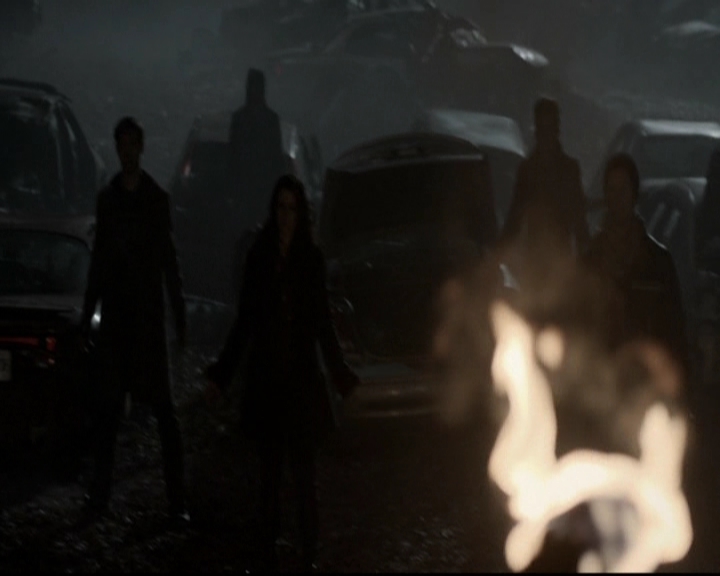 VampireDiariesWorld-dot-org_5x17RescueMe2226.jpg
