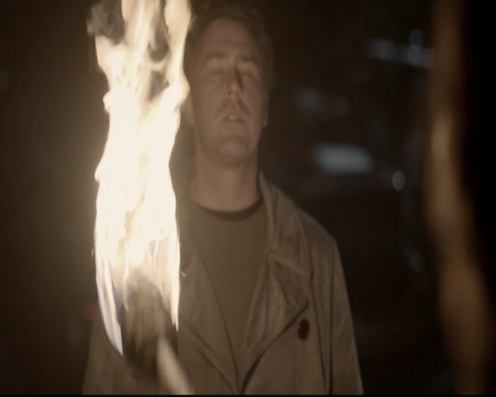 VampireDiariesWorld-dot-org_5x17RescueMe2229.jpg