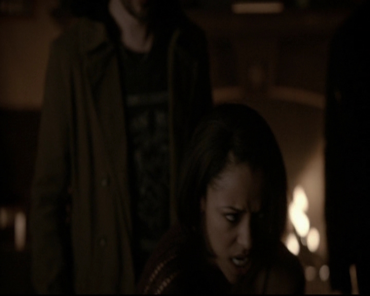VampireDiariesWorld-dot-org_5x17RescueMe2256.jpg