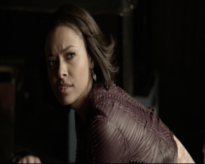VampireDiariesWorld-dot-org_5x18ResidentEvil-deletedscenes0007.jpg