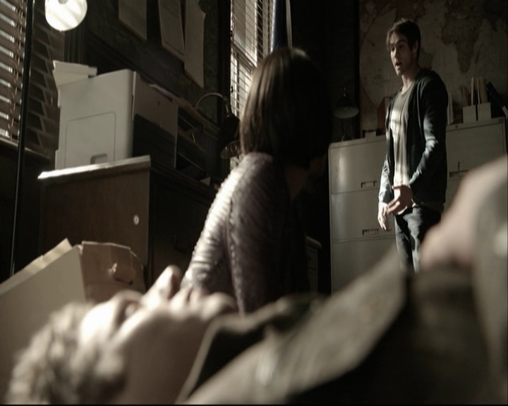 VampireDiariesWorld-dot-org_5x18ResidentEvil-deletedscenes0014.jpg