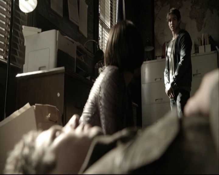 VampireDiariesWorld-dot-org_5x18ResidentEvil-deletedscenes0015.jpg