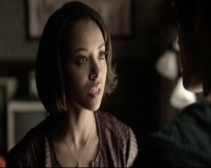 VampireDiariesWorld-dot-org_5x18ResidentEvil-deletedscenes0037.jpg