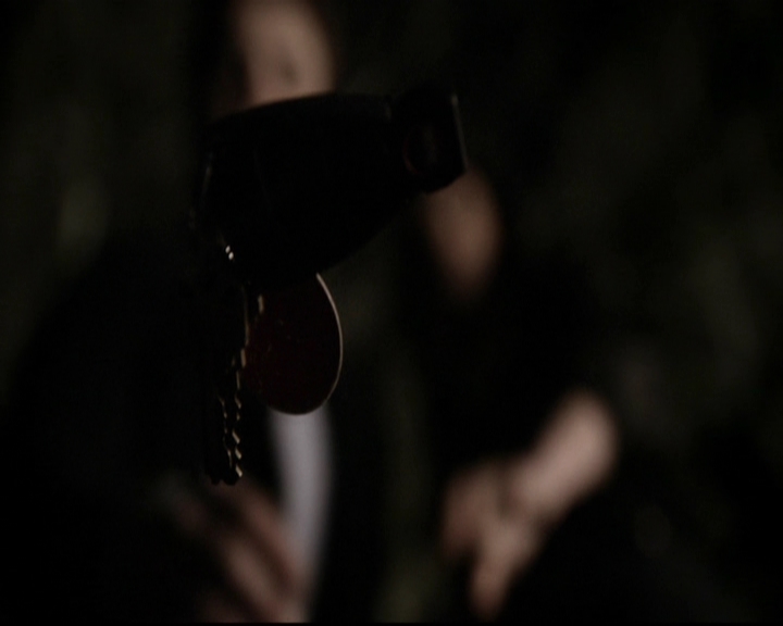 VampireDiariesWorld-dot-org_5x18ResidentEvil0201.jpg
