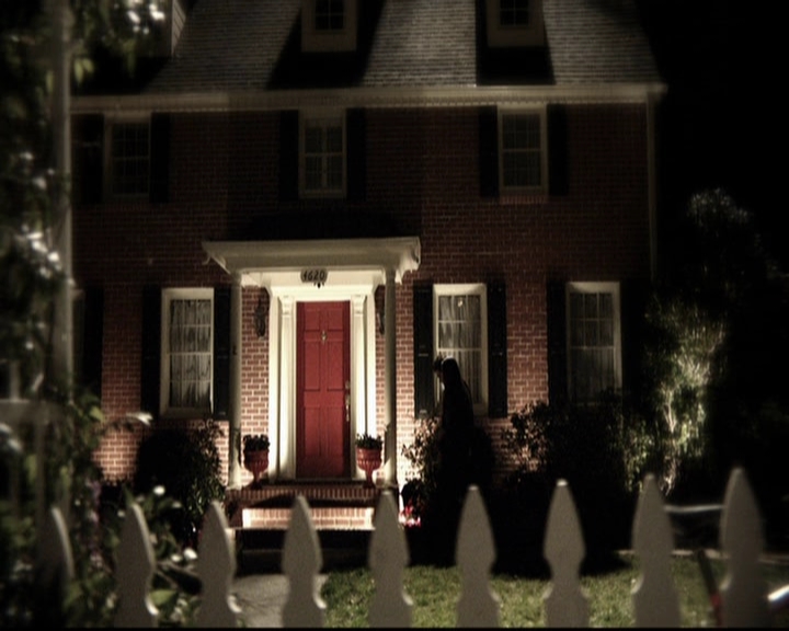 VampireDiariesWorld-dot-org_5x18ResidentEvil0211.jpg