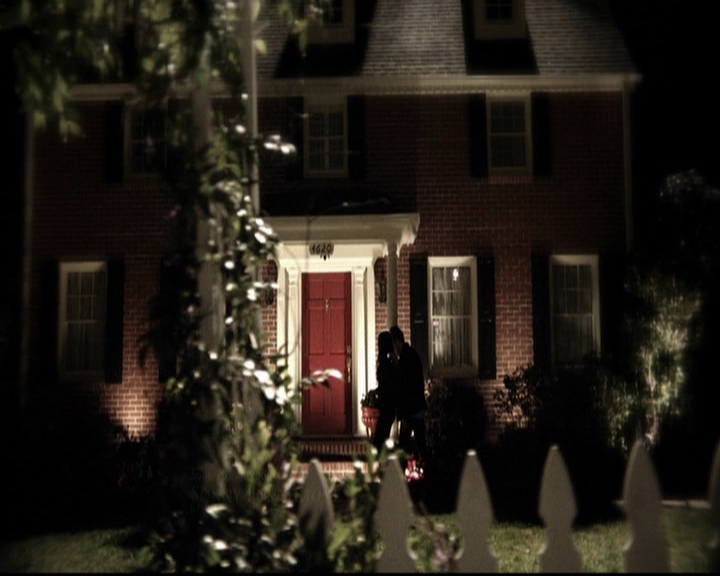 VampireDiariesWorld-dot-org_5x18ResidentEvil0212.jpg