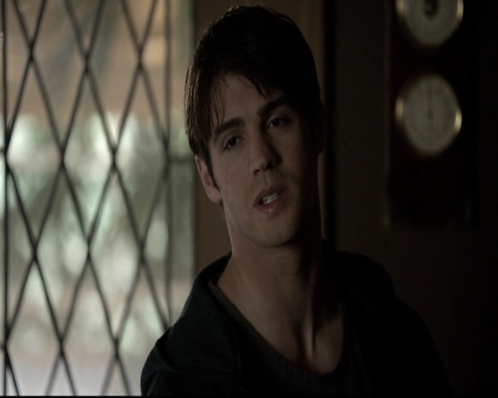 VampireDiariesWorld-dot-org_5x18ResidentEvil0435.jpg