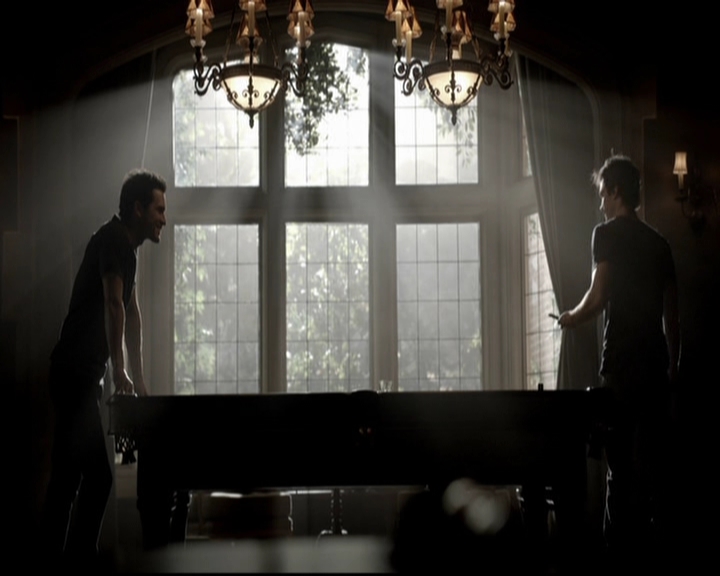VampireDiariesWorld-dot-org_5x18ResidentEvil0549.jpg