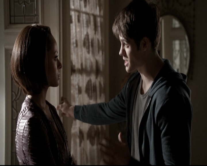 VampireDiariesWorld-dot-org_5x18ResidentEvil0688.jpg